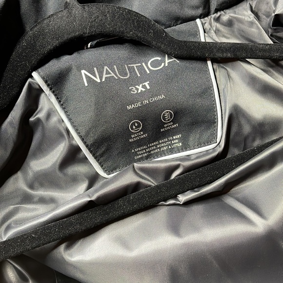 Winter coat - Picture 5 of 11